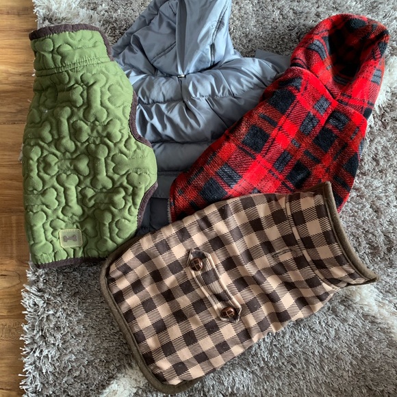 Puppy coats and sweaters. - Picture 1 of 1